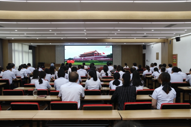 http://www.zzife.edu.cn/ewebeditor/uploadfile/image/2021/07/01/20210701184632450_s.jpg