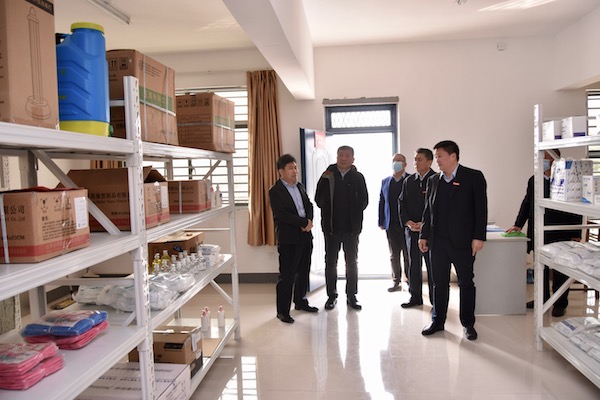 http://xww.zzife.edu.cn/picture/article/63/c9/a5/d499c132477e9234766b303cfacc/a2d48d12-c005-4208-92d0-98e94f48a583.jpg