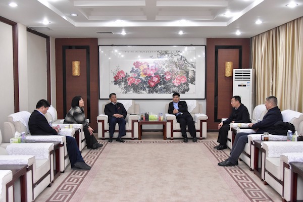 http://xww.zzife.edu.cn/picture/article/63/c9/a5/d499c132477e9234766b303cfacc/7afdb73e-135e-4890-8dc1-862887803d45.jpg