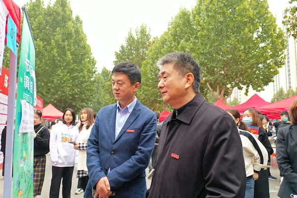 说明:http://www.zzife.edu.cn/picture/article/63/3b/7a/ce2f42b44c2aa0abccfa00702db1/ca4329fb-abf4-4195-b08d-58c654d19036.jpg