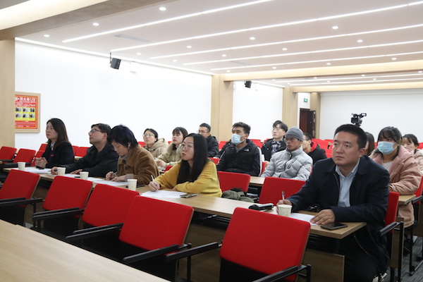说明:http://www.zzife.edu.cn/picture/article/63/99/51/889720fa418ebe90ee085a814495/96c012eb-eb6f-49b1-bd13-4285372bf9c9.jpg