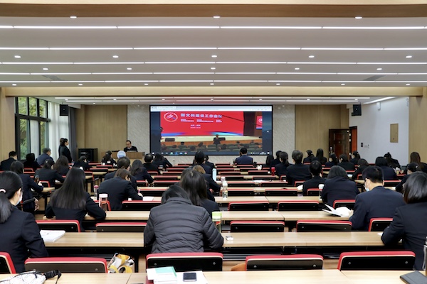 http://www.zzife.edu.cn/picture/article/63/3d/91/993cff834412b8006ac091826e7c/88a014c3-f43e-48d3-bf74-8ae4b49ce0c0.jpg