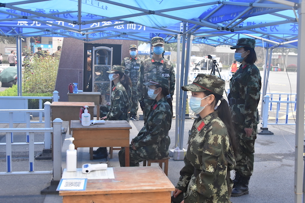 说明:http://www.zzife.edu.cn/picture/article/63/4b/cf/b2e1b88e486fba7096e921e86fea/f93b0bde-b310-4c51-a346-978b5201589e.jpg