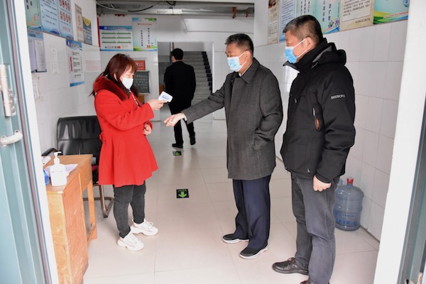 http://xww.zzife.edu.cn/picture/article/63/8f/7a/72c7254448e6b2a7d1faf695376a/28e45020-ee6e-435a-90f2-e9fb80c3b451.jpg