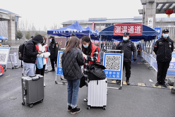 http://xww.zzife.edu.cn/picture/article/63/8f/7a/72c7254448e6b2a7d1faf695376a/96b19a22-b4bd-4903-9d3f-b2be8afdd9c7.jpg
