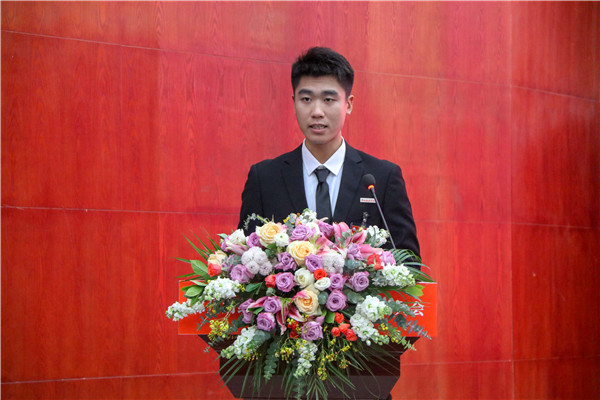 说明:http://xww.zzife.edu.cn/picture/article/63/9b/b8/867aa483475590d36bc161b5f78b/72248524-a365-4c90-a718-6e24931fd459.jpg