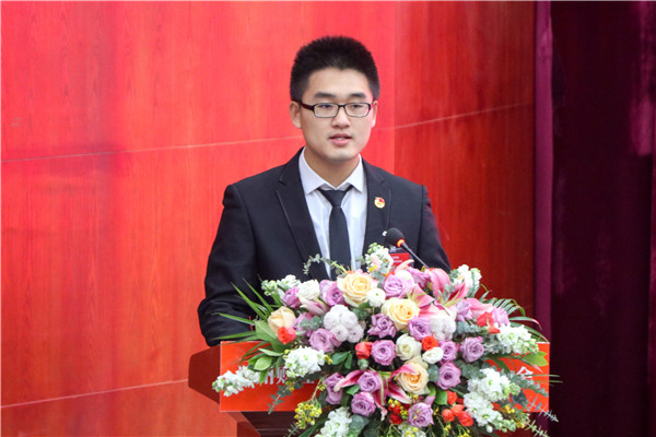 说明:http://xww.zzife.edu.cn/picture/article/63/9b/b8/867aa483475590d36bc161b5f78b/eef8ff8a-e304-41dd-a1cb-7ac525f22af9.jpg