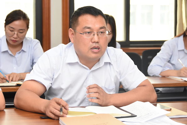 说明:http://www.zzife.edu.cn/picture/article/63/fc/75/52bcde9a485c8c2703ea25008de2/ae294192-a690-4d7d-9ffc-ebe6537e87db.jpg